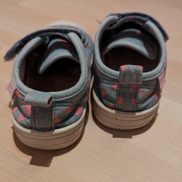 Joe Fresh Green & Pink Heart Summer Shoes - Infant Girl Size 7, Sweet & Well-Lov - Picture 4 of 5